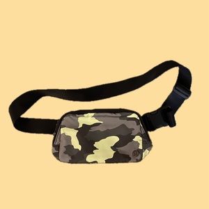 NWOT ‼️ Lululemon Everywhere Belt Bag *1L